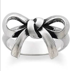 Retired James Avery Bow Ring Size 7